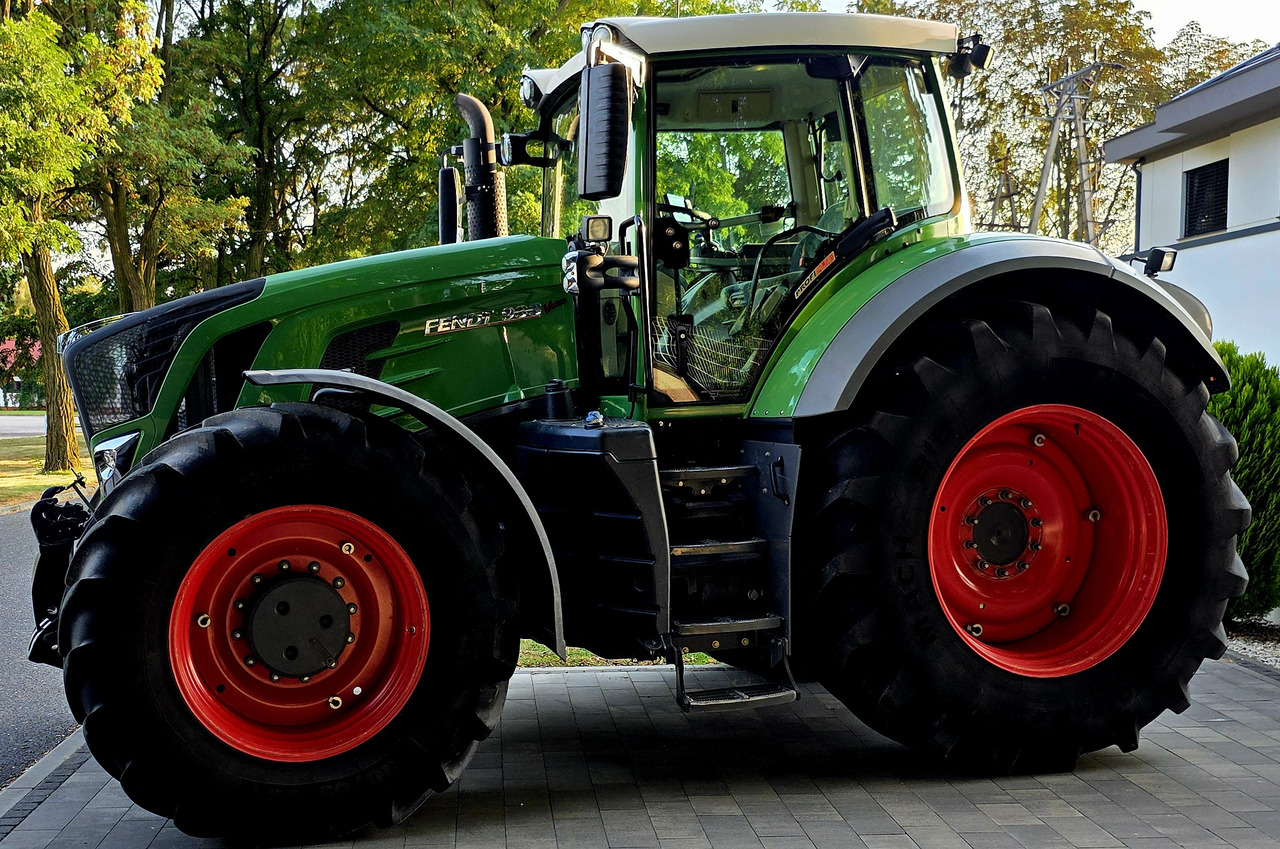 Fendt 933 S4 Profi Plus - טרקטור חקלאי: תמונה 3 Fendt 933 S4 Profi Plus - טרקטור חקלאי: תמונה 3