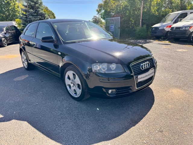 Audi A3 2.0 FSI Ambition S3 nur Export!! - מכונית: תמונה 2 Audi A3 2.0 FSI Ambition S3 nur Export!! - מכונית: תמונה 2