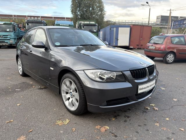 BMW 318 Baureihe 3 Lim. 318i - סדאן: תמונה 2 BMW 318 Baureihe 3 Lim. 318i - סדאן: תמונה 2