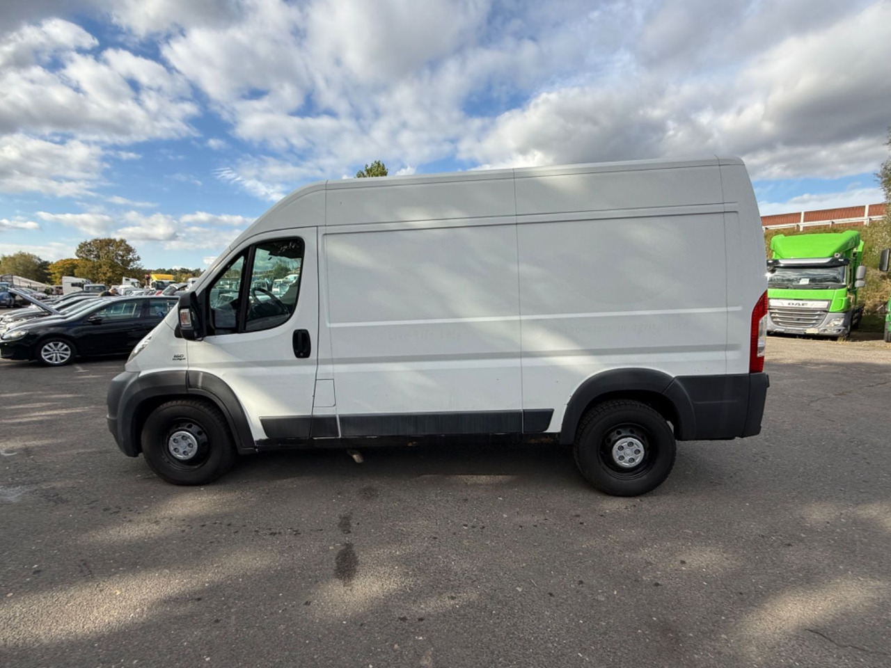 כלי רכב מסחרי עם לוח Fiat Ducato Maxi: תמונה 7
