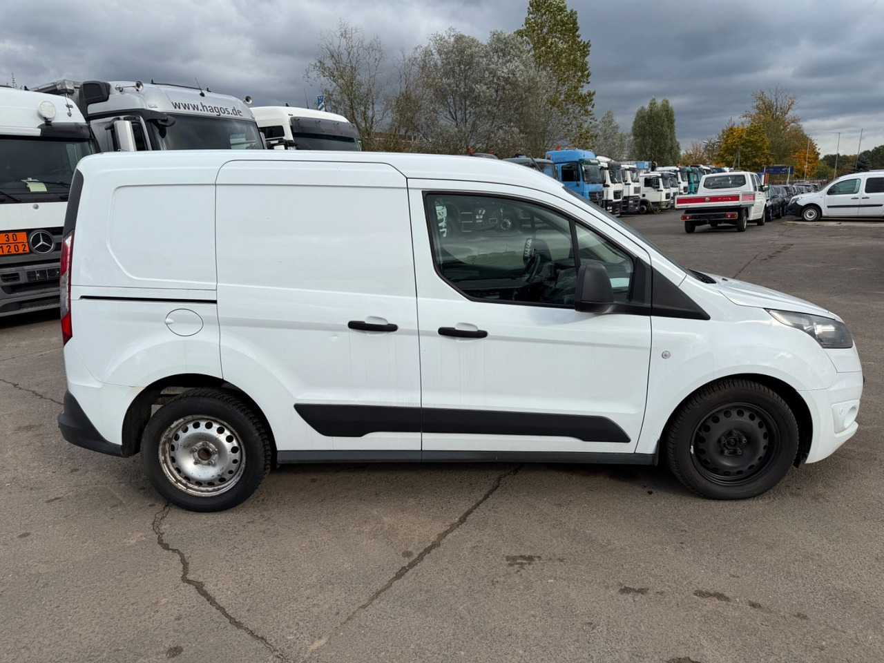 Ford Transit Connect Kasten Trend - כלי רכב מסחרי לנוסעים: תמונה 3 Ford Transit Connect Kasten Trend - כלי רכב מסחרי לנוסעים: תמונה 3