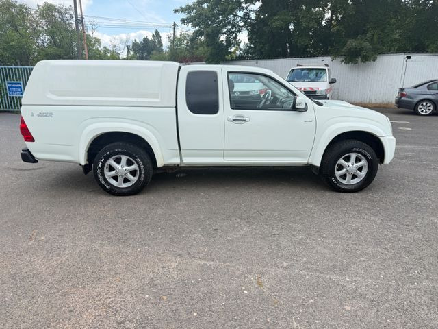 Isuzu D-Max Single Cab Basis 4WD - SUV: תמונה 3 Isuzu D-Max Single Cab Basis 4WD - SUV: תמונה 3