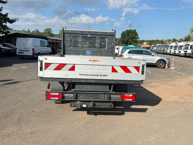 Iveco Daily 35 S 12 - כלי רכב מסחרי במיטה שטוחה: תמונה 4 Iveco Daily 35 S 12 - כלי רכב מסחרי במיטה שטוחה: תמונה 4