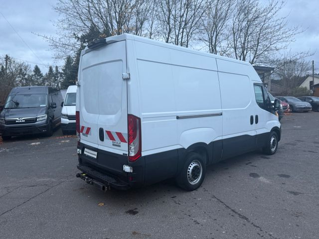 Iveco Daily Kasten HKa 35 S 16 AUTOMATIK - כלי רכב מסחרי עם לוח: תמונה 3 Iveco Daily Kasten HKa 35 S 16 AUTOMATIK - כלי רכב מסחרי עם לוח: תמונה 3