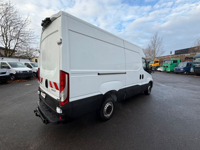 Iveco Daily Kasten HKa 35 S - כלי רכב מסחרי עם לוח: תמונה 4 Iveco Daily Kasten HKa 35 S - כלי רכב מסחרי עם לוח: תמונה 4