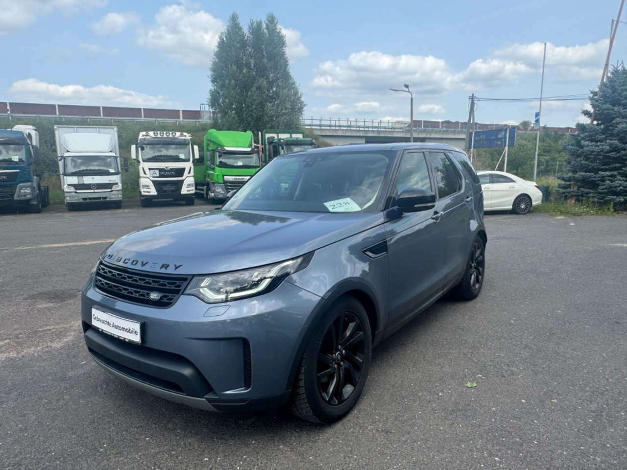 Land Rover Discovery 5 SE TD6 - SUV: תמונה 3 Land Rover Discovery 5 SE TD6 - SUV: תמונה 3