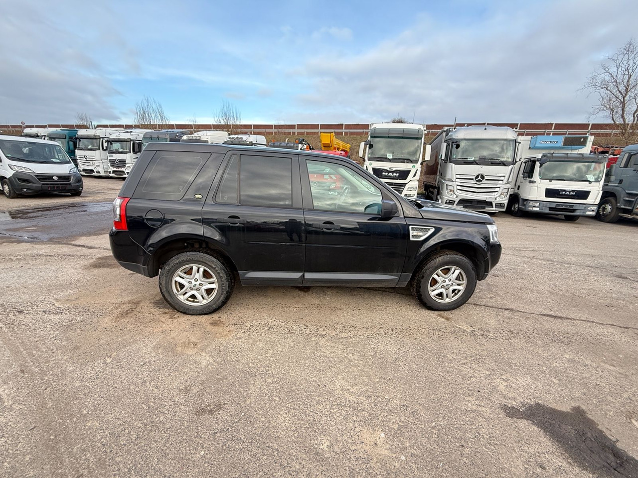 Land Rover Freelander 2 XE Limited Edition Brandschaden - SUV: תמונה 5 Land Rover Freelander 2 XE Limited Edition Brandschaden - SUV: תמונה 5