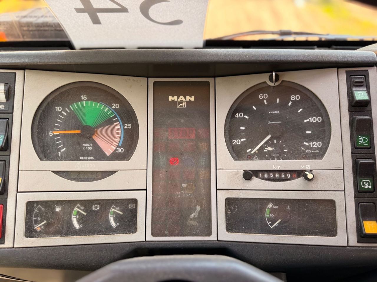 מזהיר, משאית מנוף MAN 10.224  Atlas Kran Salzstreuer 4X4: תמונה 14