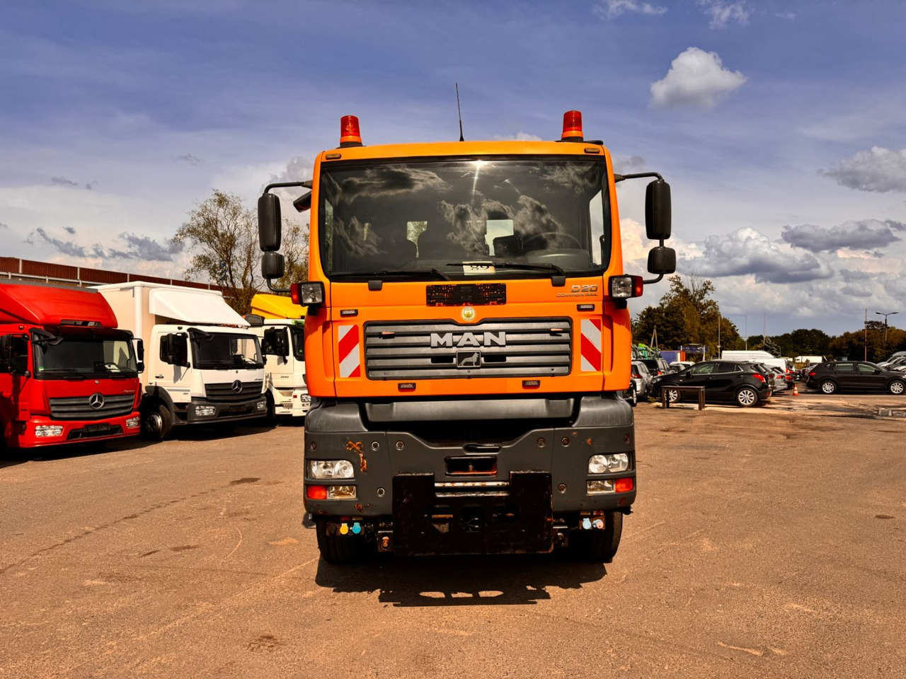 MAN TGA 18.310 Kipper - Kran 4x4 - מזהיר, משאית מנוף: תמונה 2 MAN TGA 18.310 Kipper - Kran 4x4 - מזהיר, משאית מנוף: תמונה 2