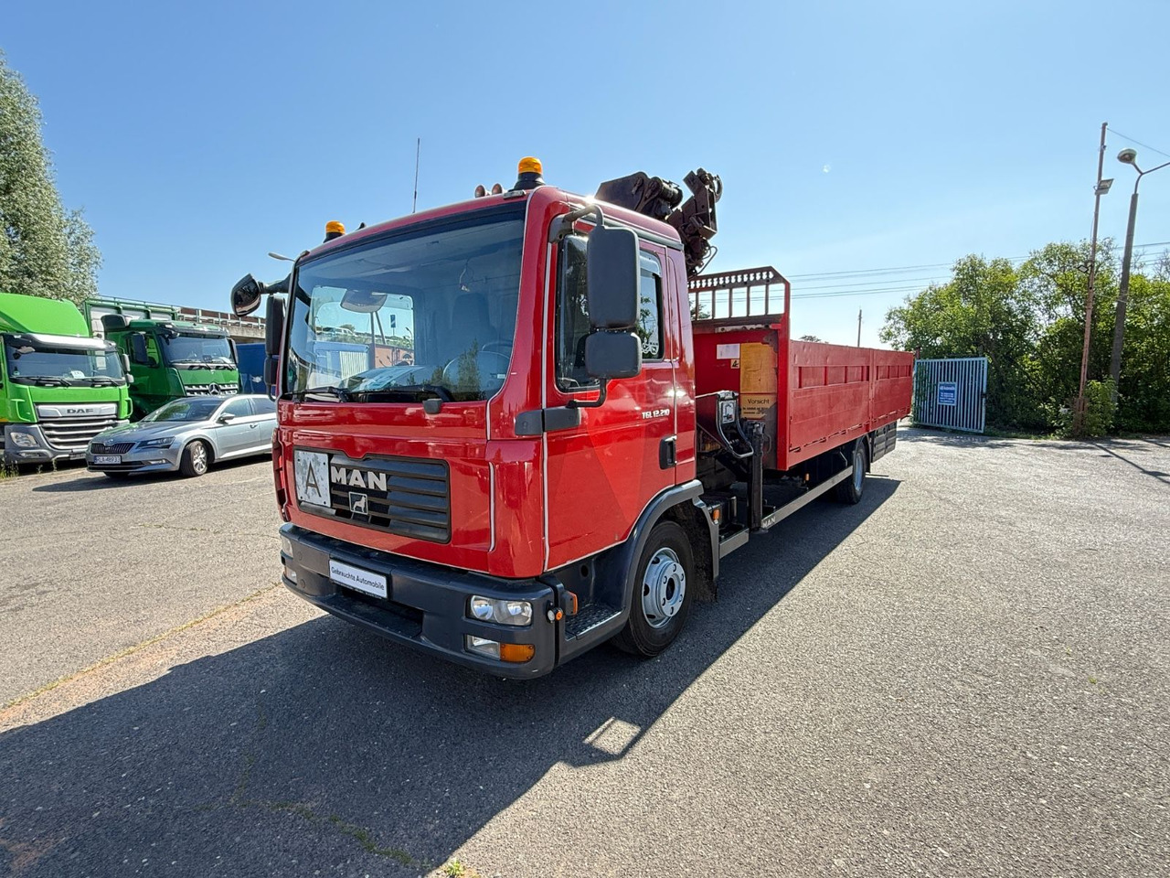 MAN TGL 12.210 mit Kran - משאית צד נופל/ שטוחה, משאית מנוף: תמונה 3 MAN TGL 12.210 mit Kran - משאית צד נופל/ שטוחה, משאית מנוף: תמונה 3