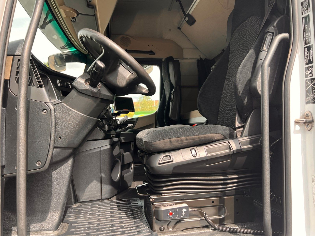 יחידת טרקטור Mercedes-Benz Actros 1845: תמונה 9