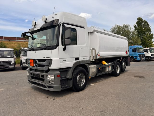Mercedes-Benz Actros 2541 Tankwagen - משאית מכל: תמונה 3 Mercedes-Benz Actros 2541 Tankwagen - משאית מכל: תמונה 3