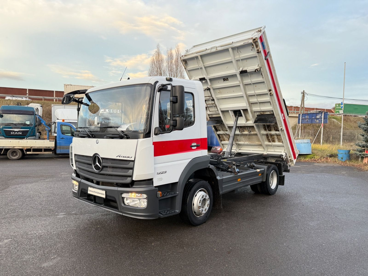 Mercedes-Benz Atego 1223 Kipper 65 km - מזהיר: תמונה 3 Mercedes-Benz Atego 1223 Kipper 65 km - מזהיר: תמונה 3