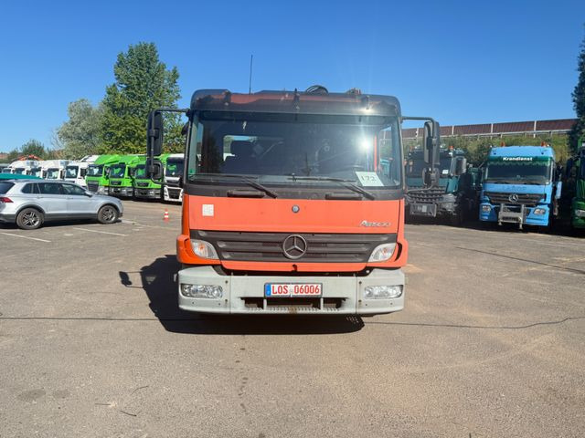 Mercedes-Benz Atego 1223 mit Kran MKG HLK 76 - משאית צד נופל/ שטוחה, משאית מנוף: תמונה 1 Mercedes-Benz Atego 1223 mit Kran MKG HLK 76 - משאית צד נופל/ שטוחה, משאית מנוף: תמונה 1