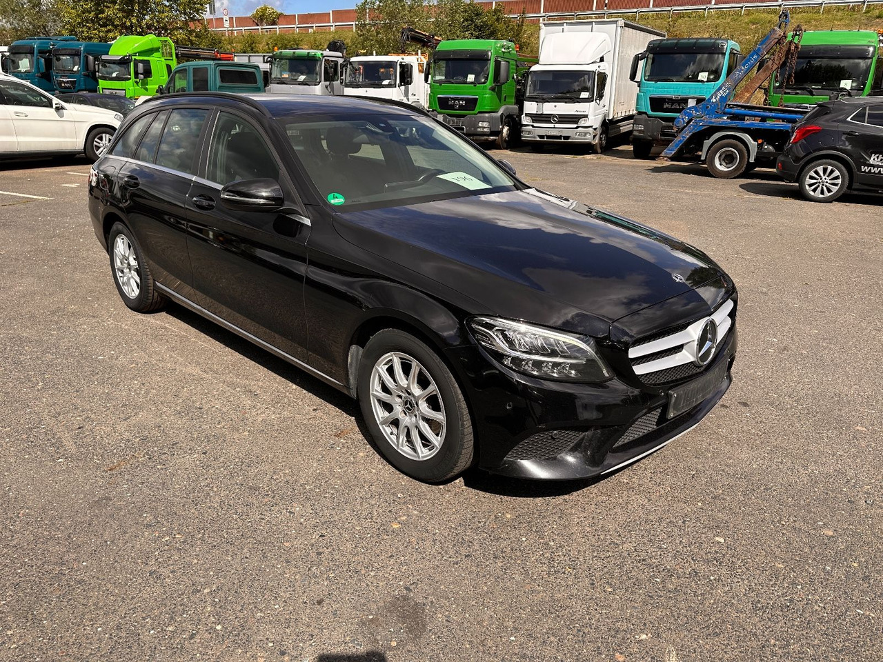 Mercedes-Benz C Klasse T-Modell C 200 d T - מכונית: תמונה 2 Mercedes-Benz C Klasse T-Modell C 200 d T - מכונית: תמונה 2