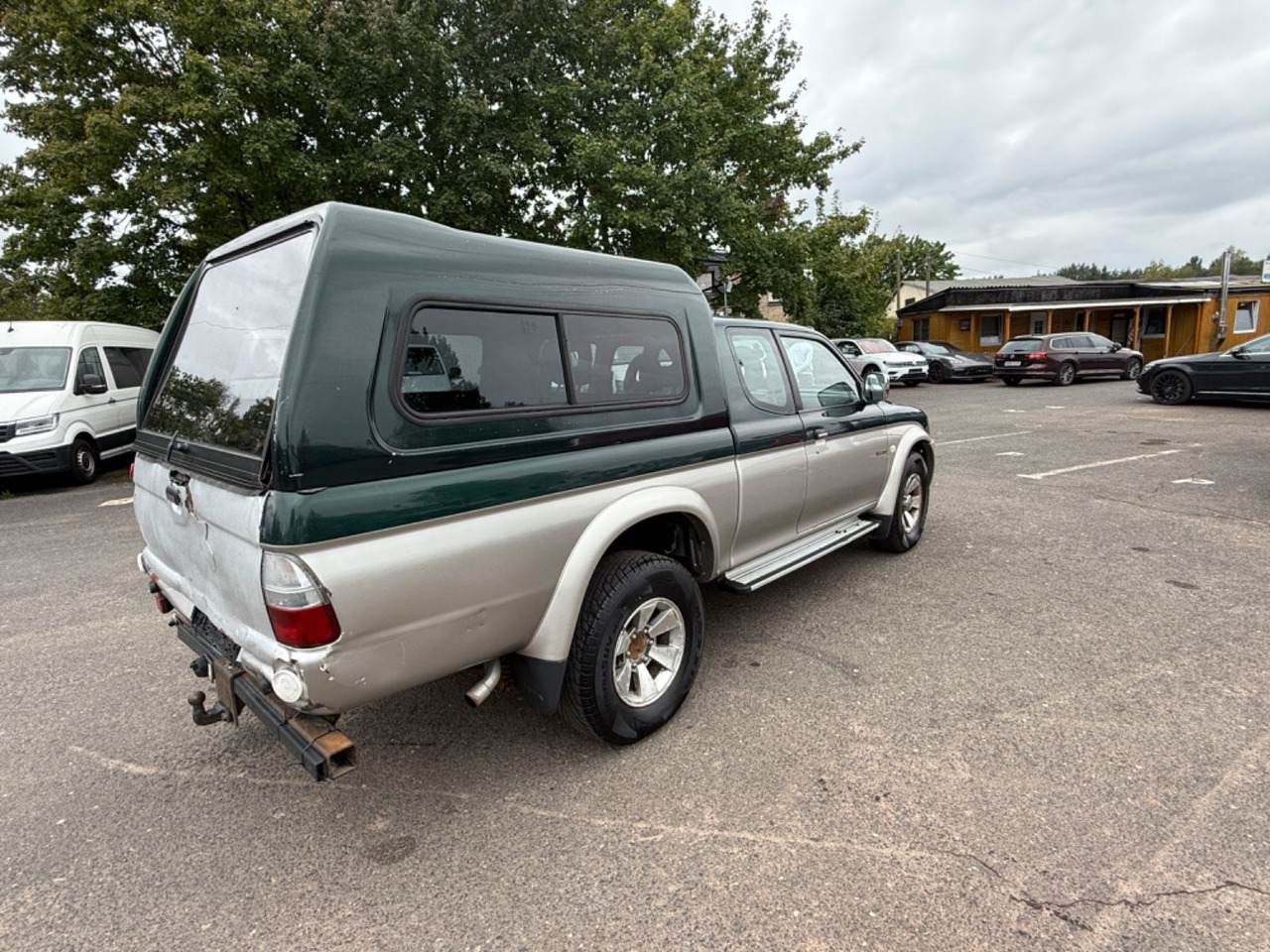 Mitsubishi L200 Magnum TD Intense Club Cab 2500 - SUV: תמונה 4 Mitsubishi L200 Magnum TD Intense Club Cab 2500 - SUV: תמונה 4