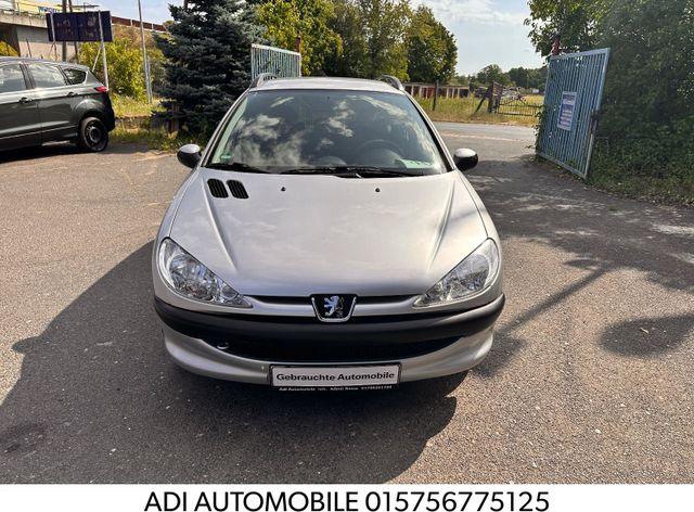 Peugeot 206 SW Grand Filou Cool - רכב סטיישן: תמונה 1 Peugeot 206 SW Grand Filou Cool - רכב סטיישן: תמונה 1