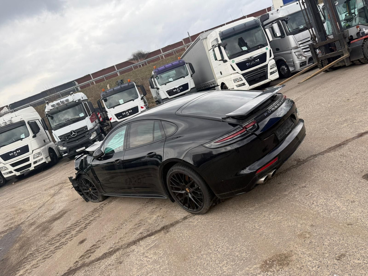 Porsche Panamera 4 S Diesel UNFALL!! - מכונית: תמונה 3 Porsche Panamera 4 S Diesel UNFALL!! - מכונית: תמונה 3