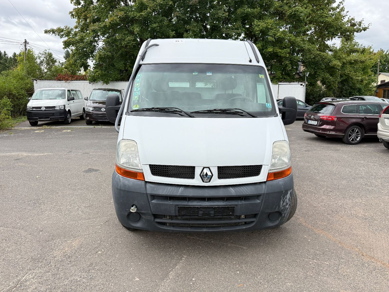 Renault Master - כלי רכב מסחרי עם לוח: תמונה 1 Renault Master - כלי רכב מסחרי עם לוח: תמונה 1