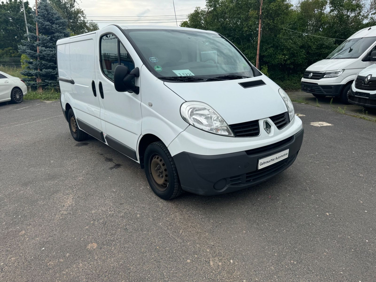 Renault Trafic - כלי רכב מסחרי קטן: תמונה 2 Renault Trafic - כלי רכב מסחרי קטן: תמונה 2