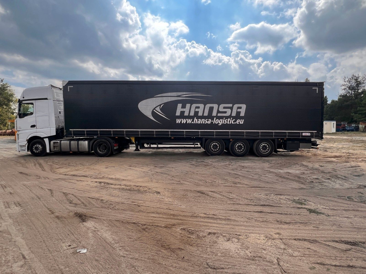 Schmitz Cargobull SCB S3T - סמיטריילר עם וילונות צד: תמונה 4 Schmitz Cargobull SCB S3T - סמיטריילר עם וילונות צד: תמונה 4