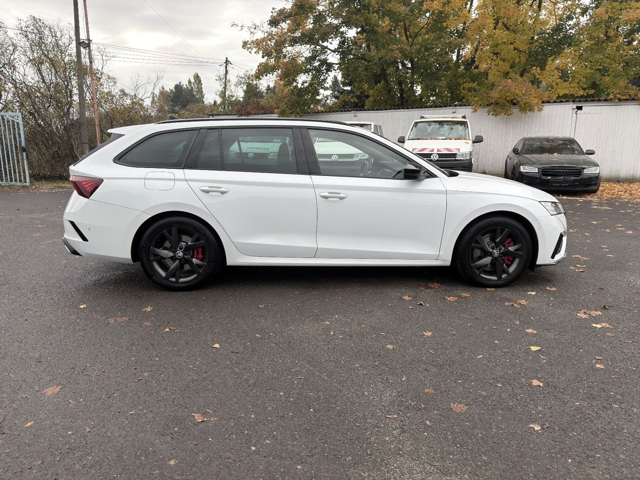 Skoda Octavia Combi RS First Edition - רכב סטיישן: תמונה 5 Skoda Octavia Combi RS First Edition - רכב סטיישן: תמונה 5