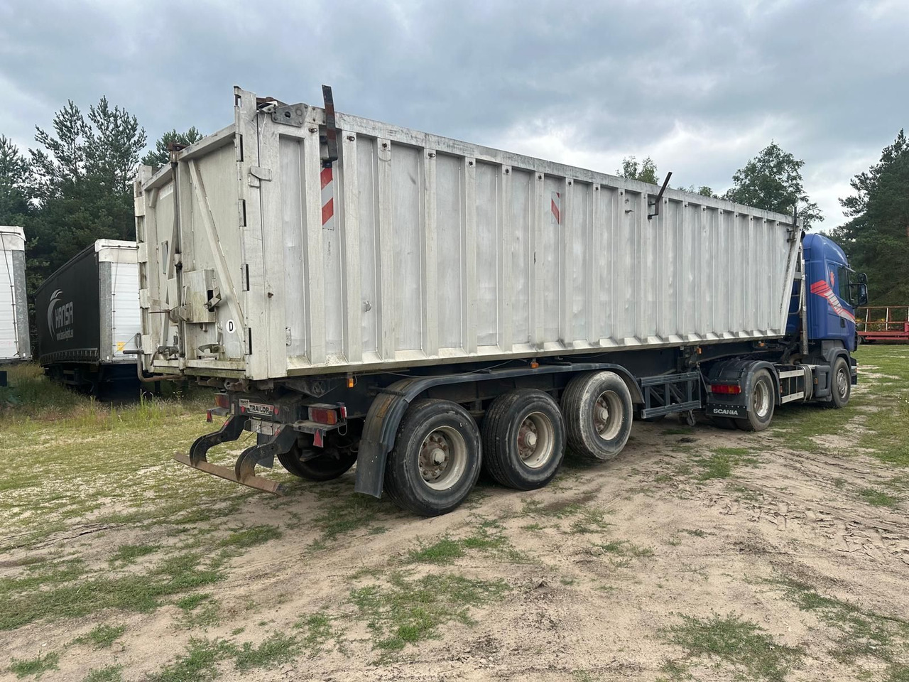 Trailor SYY3CB Kipper - סמיטריילר עם מזהיר: תמונה 2 Trailor SYY3CB Kipper - סמיטריילר עם מזהיר: תמונה 2