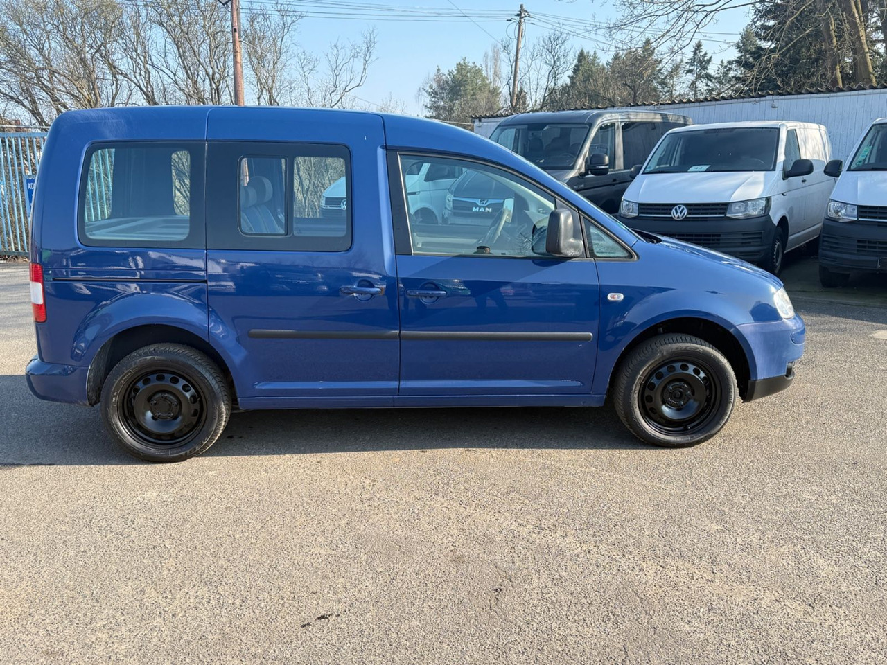 Volkswagen Caddy Life - כלי רכב מסחרי לנוסעים: תמונה 5 Volkswagen Caddy Life - כלי רכב מסחרי לנוסעים: תמונה 5