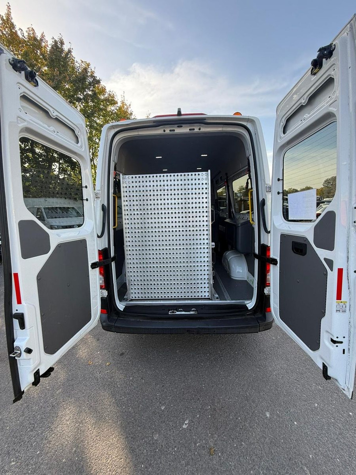 כלי רכב מסחרי לנוסעים Volkswagen Crafter Kasten Kasten 35 mittellang Hochdach FWD: תמונה 12