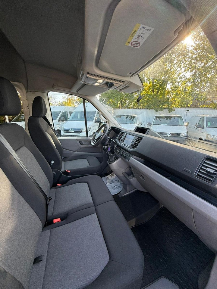 כלי רכב מסחרי לנוסעים Volkswagen Crafter Kasten Kasten 35 mittellang Hochdach FWD: תמונה 14