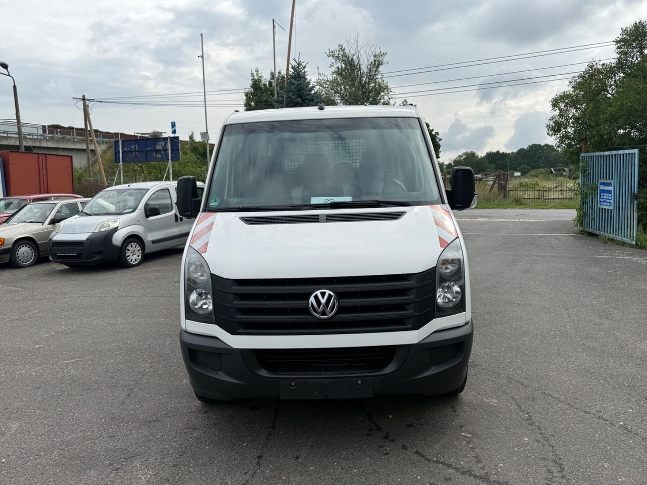 Volkswagen Crafter Pritsche 35 mittel L2 Doppelkabine - כלי רכב מסחרי במיטה שטוחה, כלי רכב מסחרי קומבי: תמונה 1 Volkswagen Crafter Pritsche 35 mittel L2 Doppelkabine - כלי רכב מסחרי במיטה שטוחה, כלי רכב מסחרי קומבי: תמונה 1