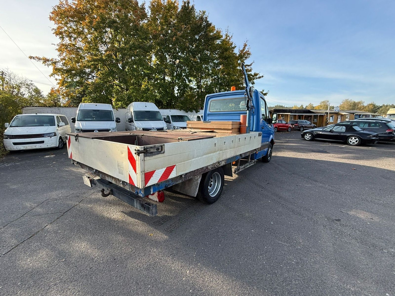 Volkswagen Crafter Pritsche 50 mittel L2 KRAN 500 KG - כלי רכב מסחרי במיטה שטוחה: תמונה 4 Volkswagen Crafter Pritsche 50 mittel L2 KRAN 500 KG - כלי רכב מסחרי במיטה שטוחה: תמונה 4