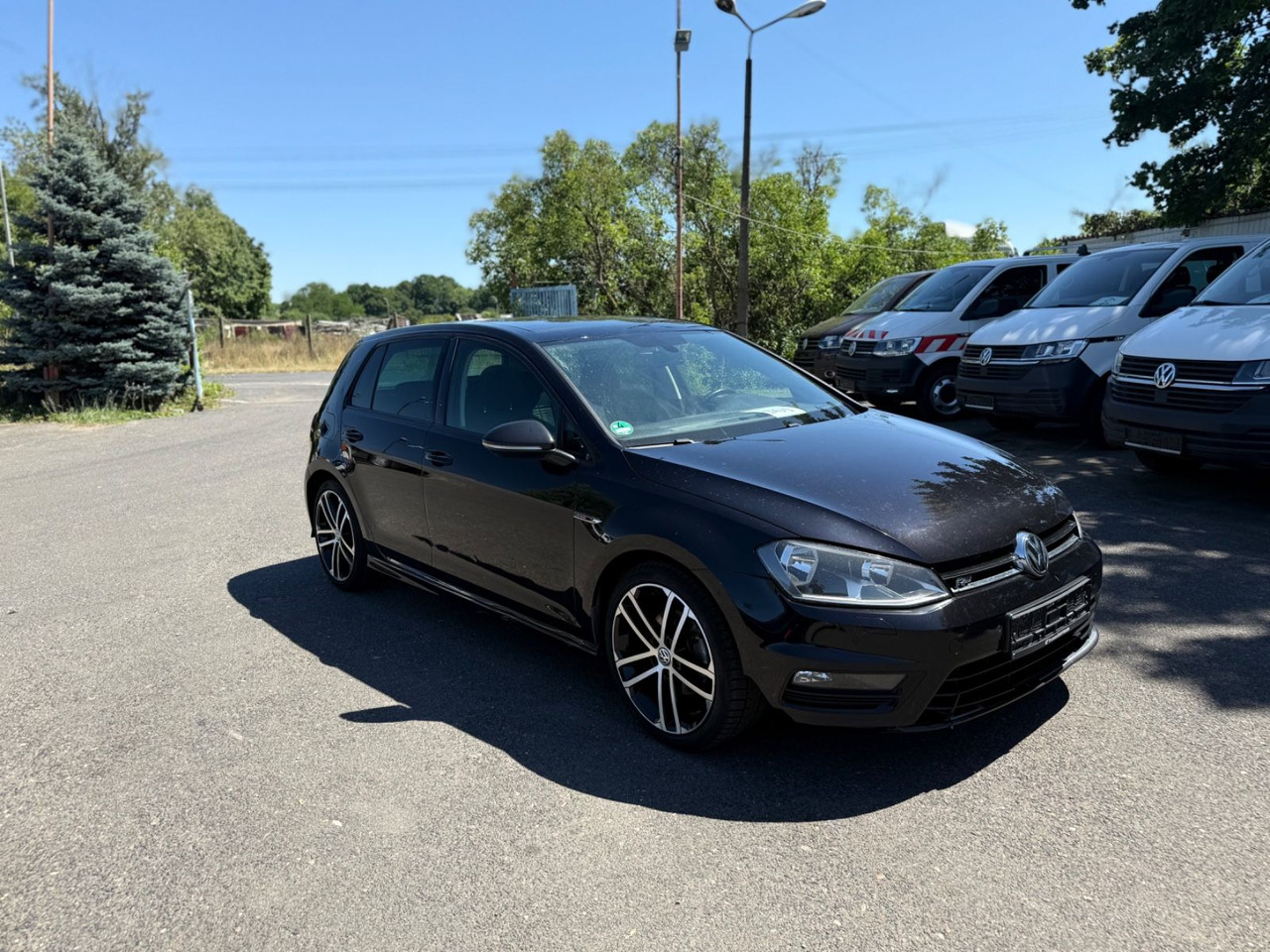 Volkswagen Golf VII Lim. Lounge BMT R-line - סדאן: תמונה 2 Volkswagen Golf VII Lim. Lounge BMT R-line - סדאן: תמונה 2