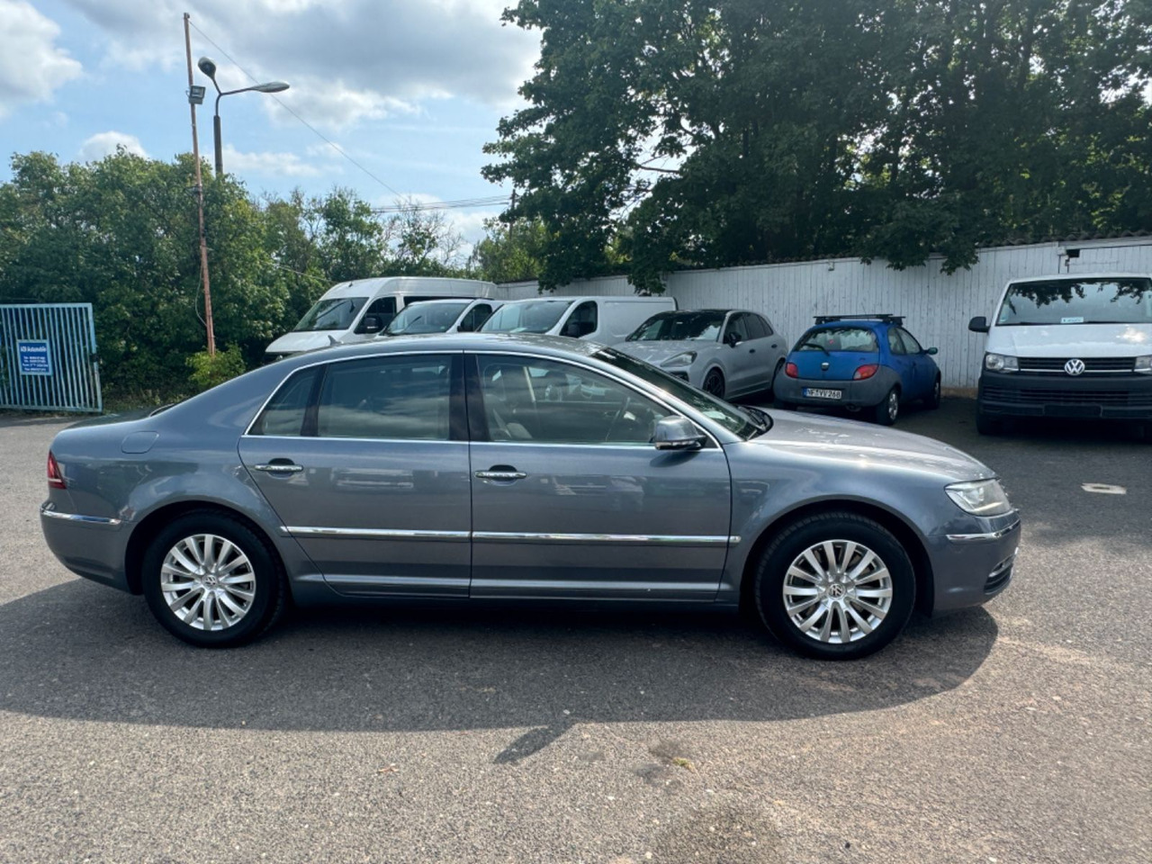 Volkswagen Phaeton V6 TDI 5-Sitzer 4Motion 3.0 TDI - סדאן: תמונה 3 Volkswagen Phaeton V6 TDI 5-Sitzer 4Motion 3.0 TDI - סדאן: תמונה 3