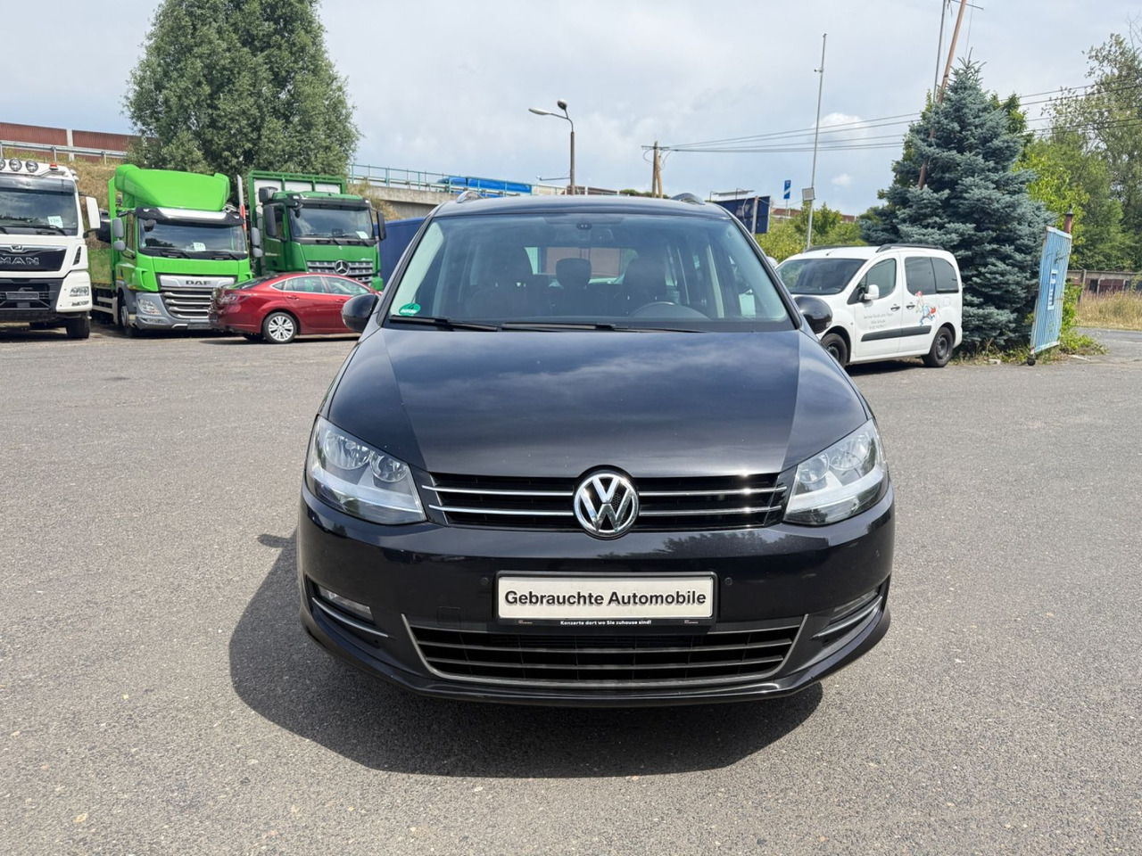 Volkswagen Sharan Highline BMT - כלי רכב מסחרי לנוסעים: תמונה 1 Volkswagen Sharan Highline BMT - כלי רכב מסחרי לנוסעים: תמונה 1