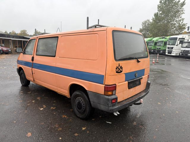 Volkswagen T4 1.9 D Transporter - כלי רכב מסחרי עם לוח: תמונה 5 Volkswagen T4 1.9 D Transporter - כלי רכב מסחרי עם לוח: תמונה 5