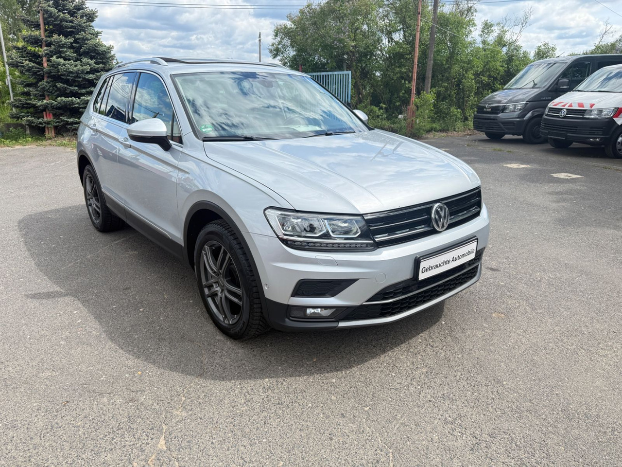 Volkswagen Tiguan Highline BMT/Start-Stopp 4Motion - SUV: תמונה 2 Volkswagen Tiguan Highline BMT/Start-Stopp 4Motion - SUV: תמונה 2