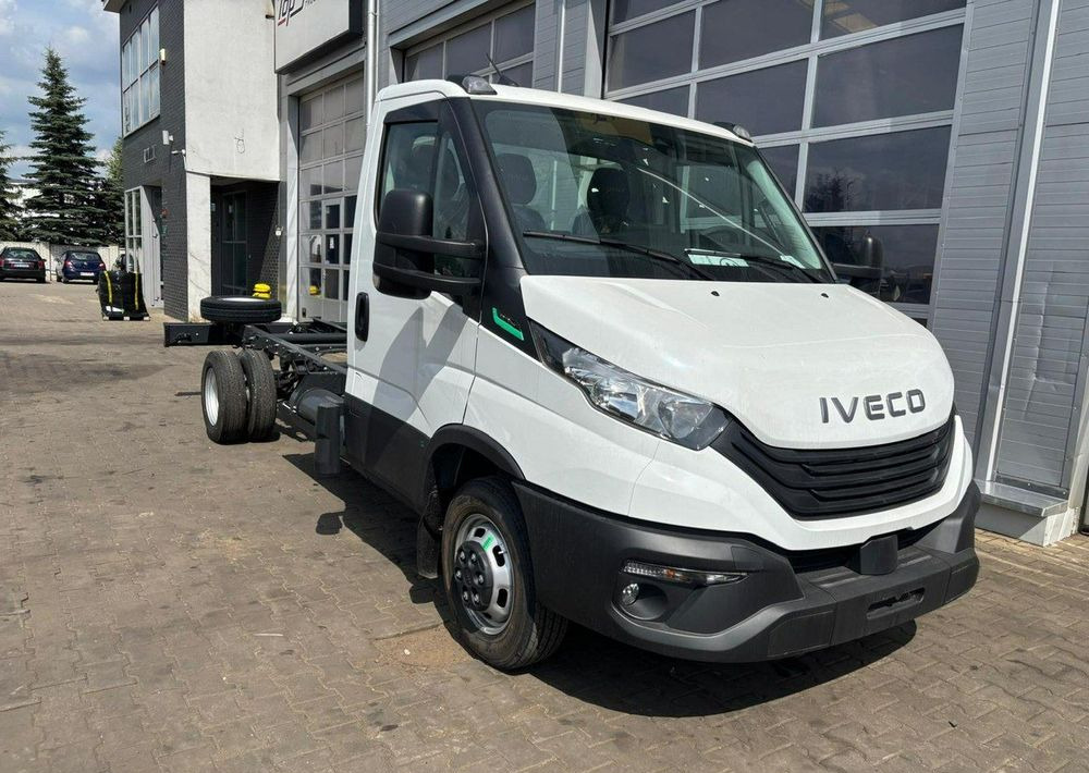 Iveco Daily CNG - משאית עם שלדת תא: תמונה 4 Iveco Daily CNG - משאית עם שלדת תא: תמונה 4