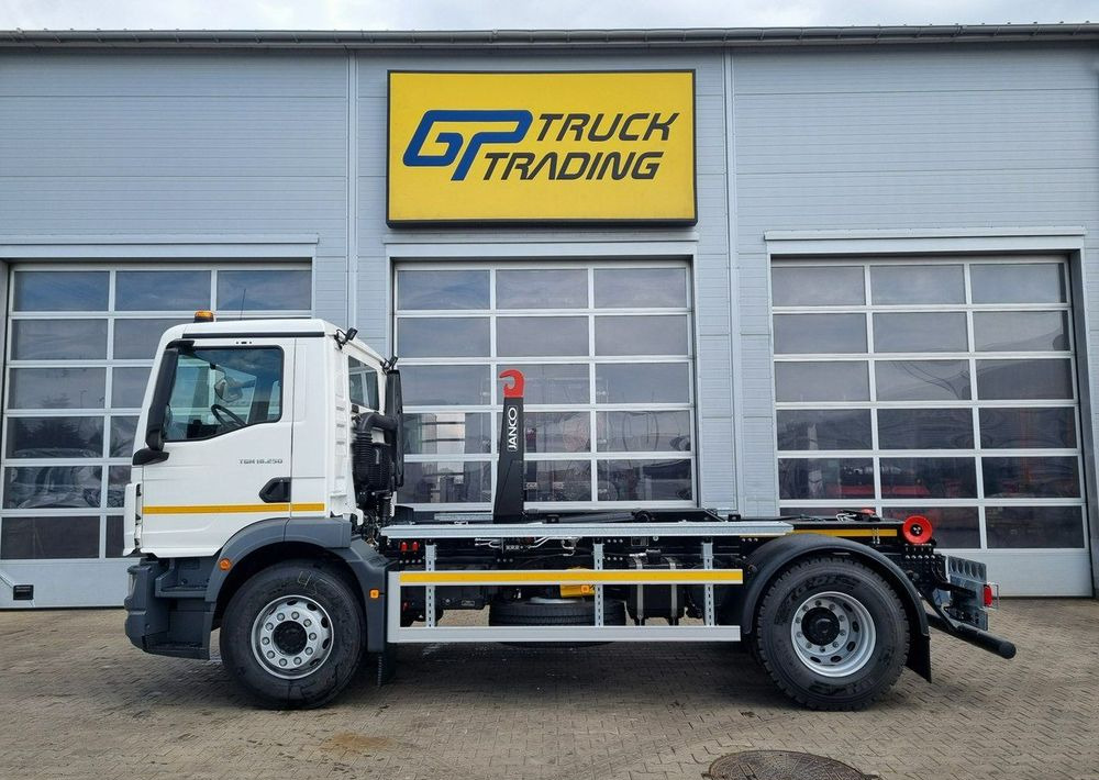 MAN TGM 18 250 - משאית אשפה: תמונה 1 MAN TGM 18 250 - משאית אשפה: תמונה 1
