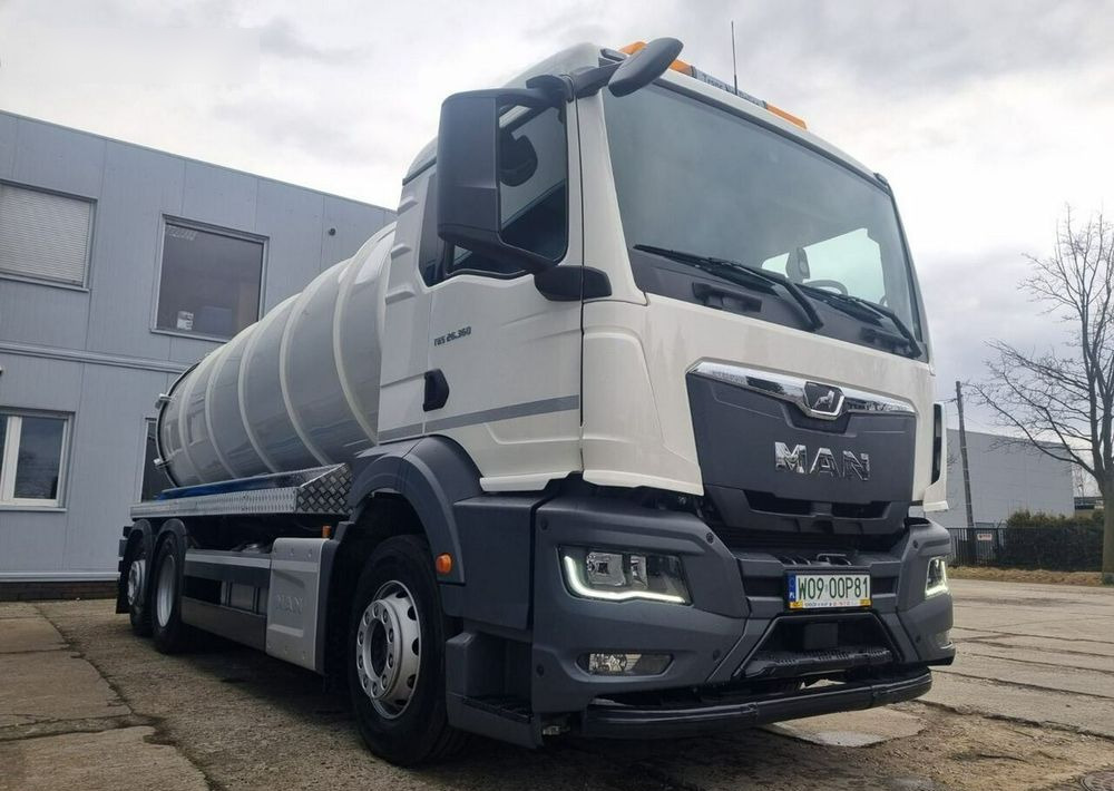 MAN TGS 26.330 - משאית ואקום: תמונה 4 MAN TGS 26.330 - משאית ואקום: תמונה 4