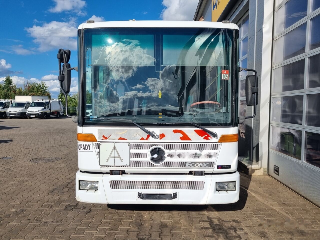 Mercedes-Benz Econic - משאית אשפה: תמונה 3 Mercedes-Benz Econic - משאית אשפה: תמונה 3