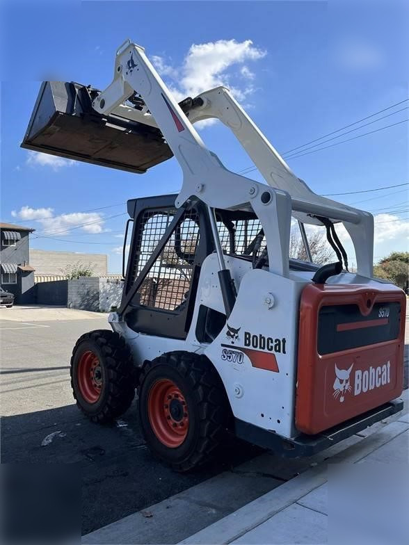 BOBCAT S570 - מעמיס היגוי החלקה: תמונה 2 BOBCAT S570 - מעמיס היגוי החלקה: תמונה 2