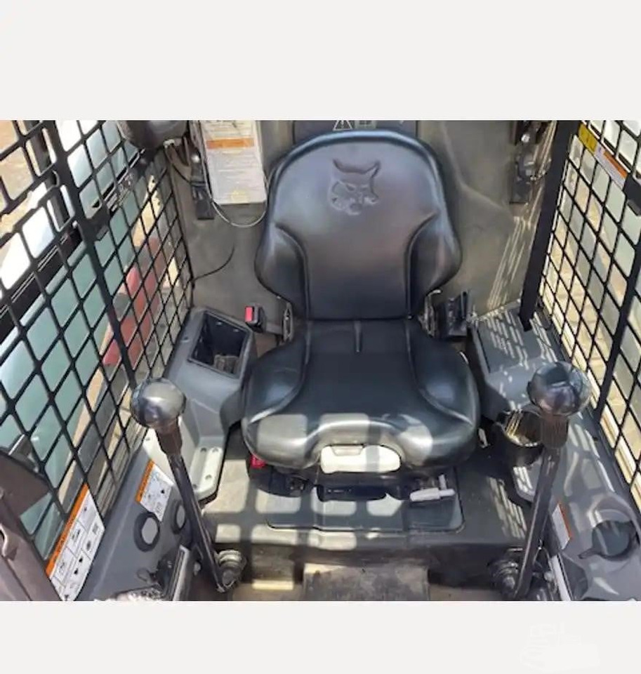 BOBCAT S570 - מעמיס היגוי החלקה: תמונה 5 BOBCAT S570 - מעמיס היגוי החלקה: תמונה 5