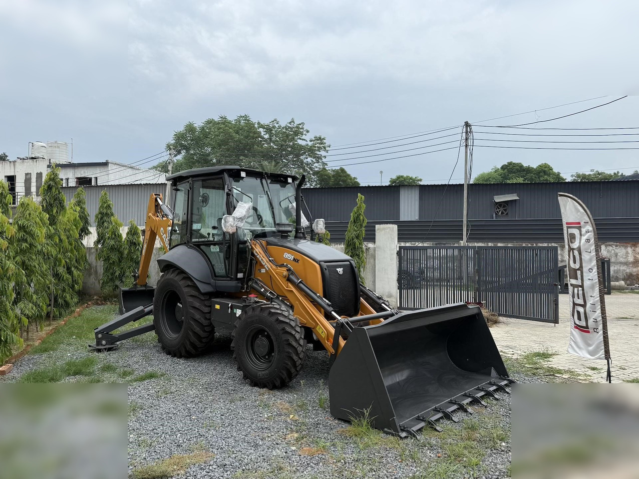 CASE 851NX CP - מחפרון: תמונה 1 CASE 851NX CP - מחפרון: תמונה 1