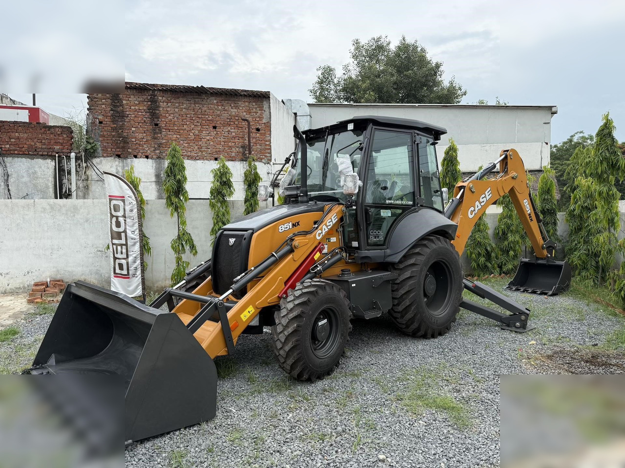 CASE 851NX CP - מחפרון: תמונה 1 CASE 851NX CP - מחפרון: תמונה 1