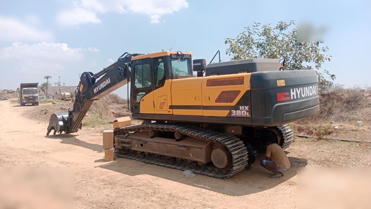 HYUNDAI HX380L - מחפר סורק: תמונה 1 HYUNDAI HX380L - מחפר סורק: תמונה 1