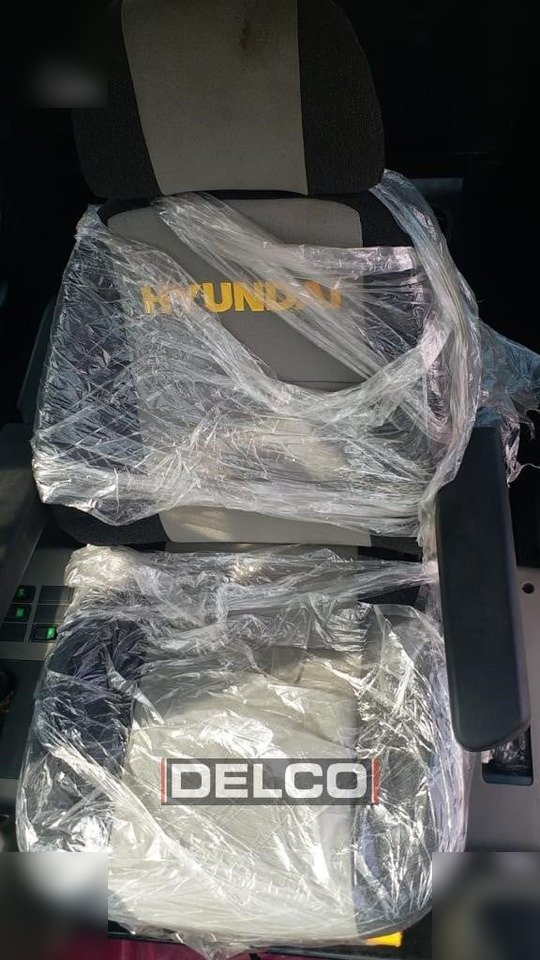 HYUNDAI ROBEX 210 - מחפר סורק: תמונה 5 HYUNDAI ROBEX 210 - מחפר סורק: תמונה 5