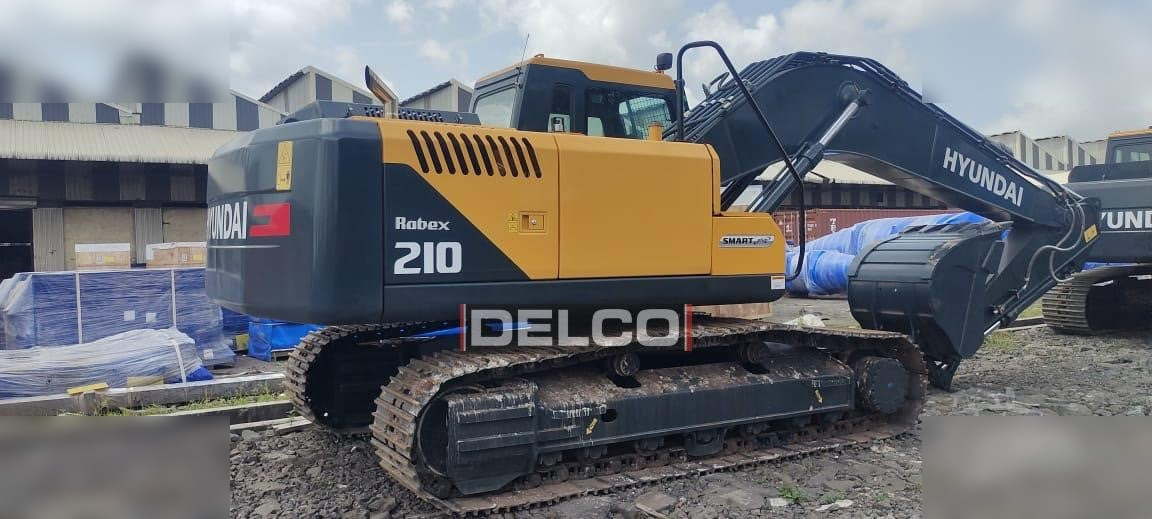 HYUNDAI ROBEX 210 - מחפר סורק: תמונה 3 HYUNDAI ROBEX 210 - מחפר סורק: תמונה 3