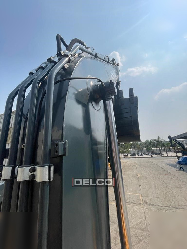 HYUNDAI ROBEX 215L SMART - מחפר סורק: תמונה 5 HYUNDAI ROBEX 215L SMART - מחפר סורק: תמונה 5