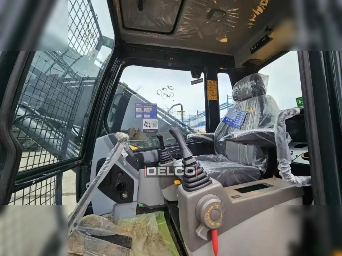 חָדָשׁ מחפר סורק HYUNDAI ROBEX 215L SMART: תמונה 16